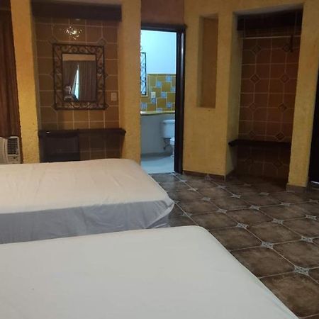 Alux Rooms Playa del Carmen Exteriör bild