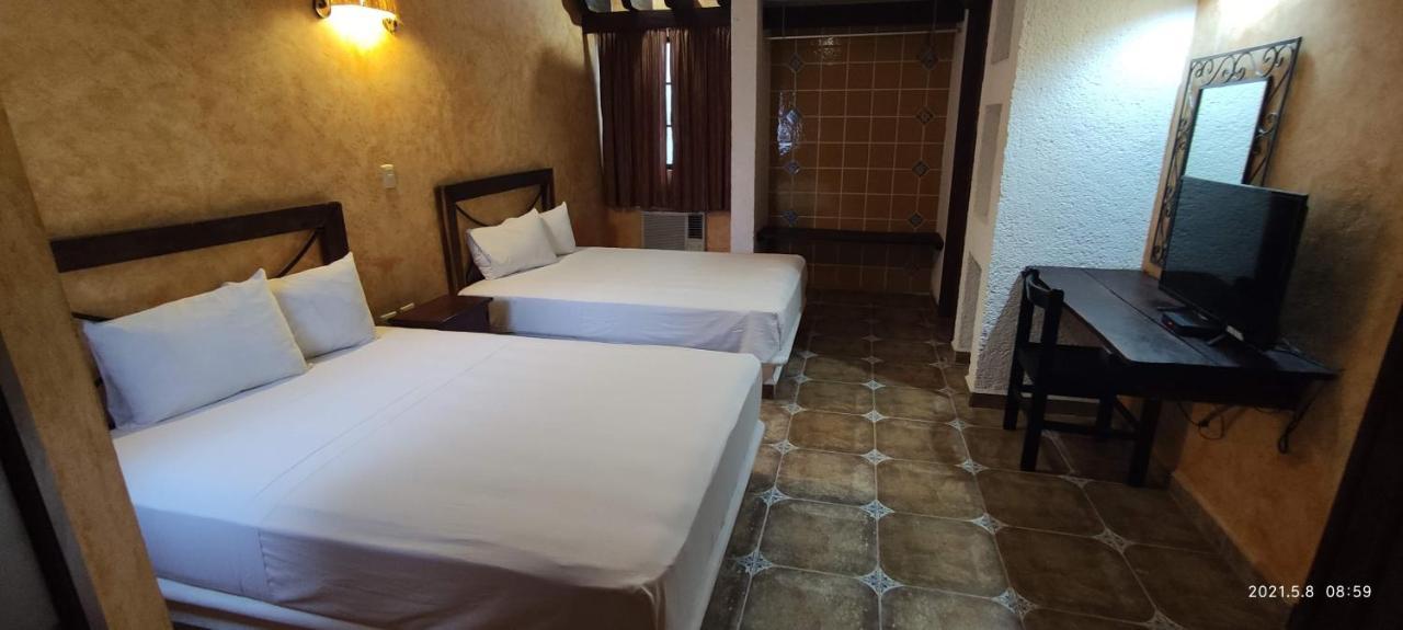 Alux Rooms Playa del Carmen Exteriör bild