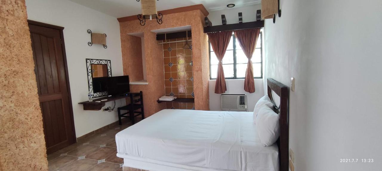 Alux Rooms Playa del Carmen Exteriör bild