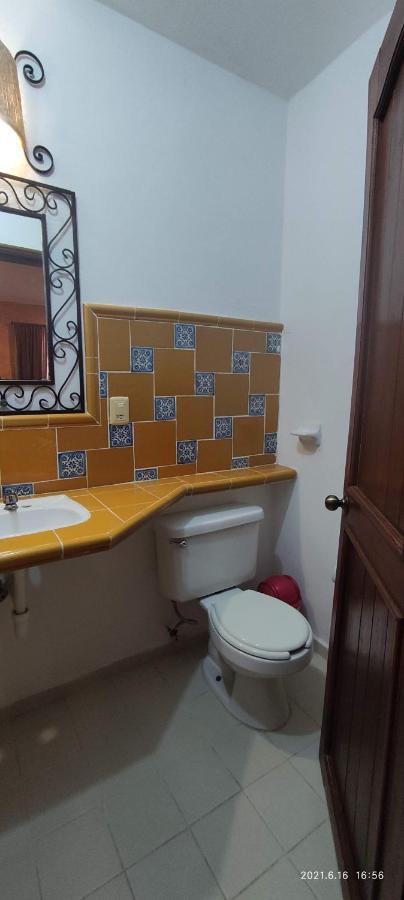Alux Rooms Playa del Carmen Exteriör bild